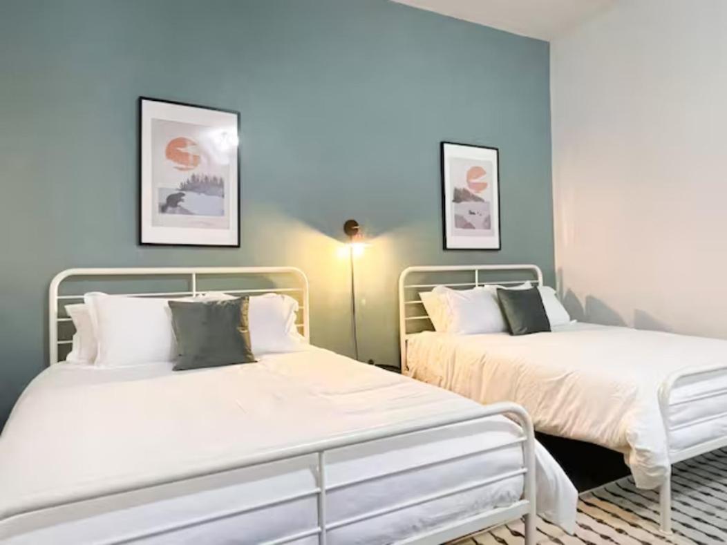 Lake Superior Boutique Hotel Тъндърбей Екстериор снимка