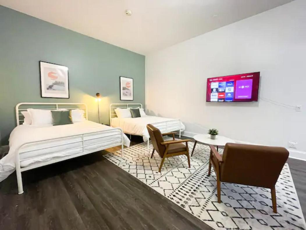 Lake Superior Boutique Hotel Тъндърбей Екстериор снимка